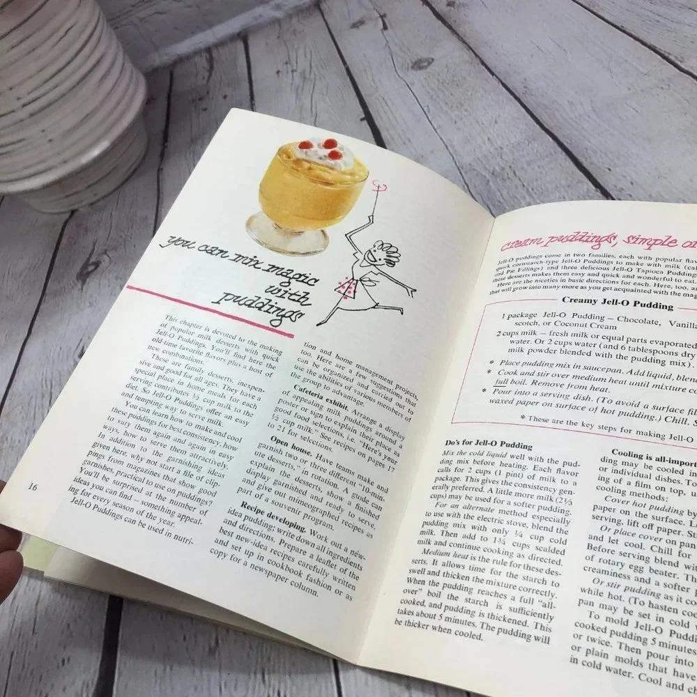 vintage Jell-O cookbooks 1950s